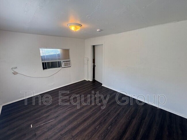 Building Photo - 10596 Ave 344