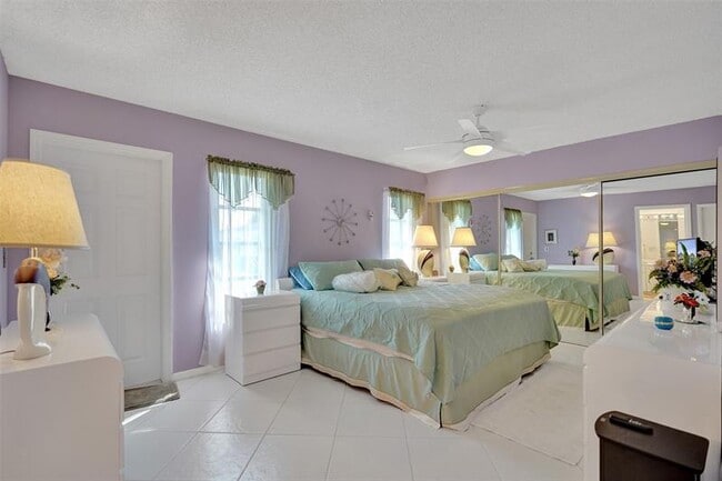 Building Photo - 5121 Lakefront Blvd