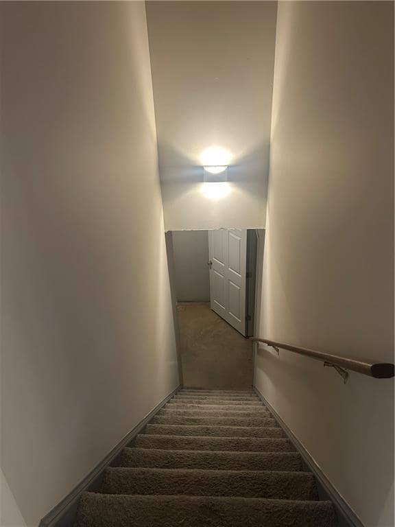 Building Photo - 5053 Gardenia Cir