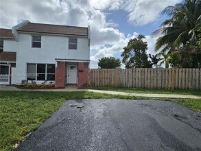 Building Photo - 1358 Silverado