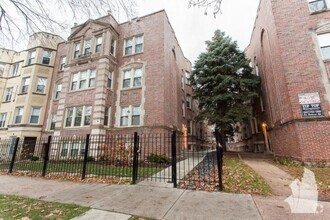 Building Photo - 1 bedroom in Chicago IL 60640