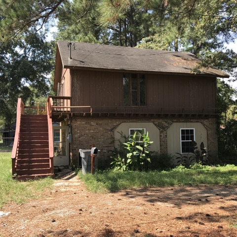 Building Photo - 903 W Walnut St