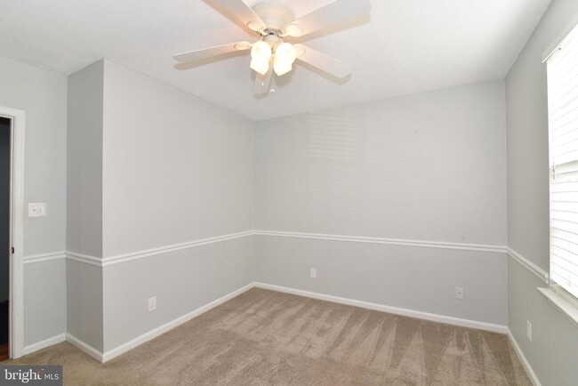 Building Photo - 20301 Beechwood Terrace