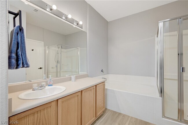 Building Photo - 673 Peachy Canyon Cir