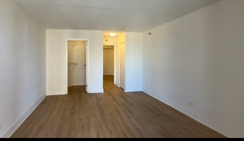 Building Photo - 1212 N Dearborn St