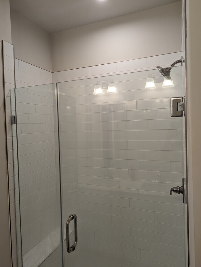 Building Photo - 1114 Gleason Way