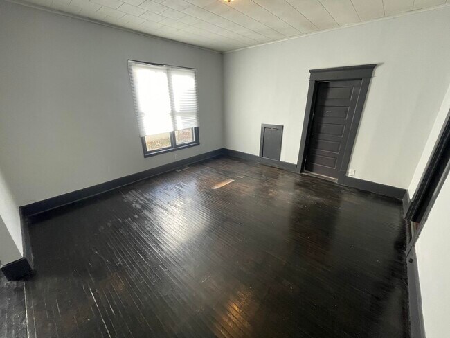 Building Photo - 6 Pennsylvania-