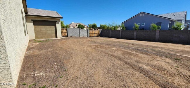 Building Photo - 10131 W Camino De Oro