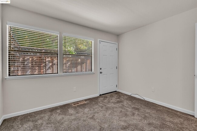 Building Photo - 57 Sereno Cir