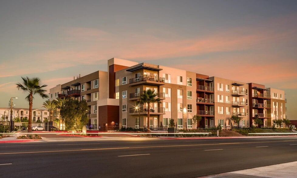 Primary Photo - Modera Pomona