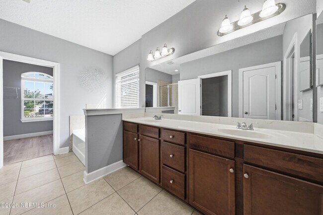Building Photo - 4483 Plantation Oaks Blvd