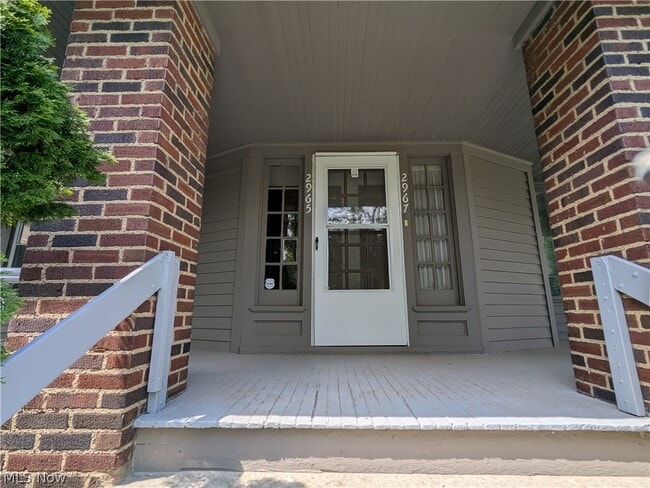 Building Photo - 2965 E Derbyshire Rd
