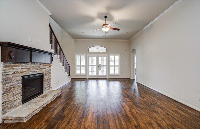 Building Photo - 28666 Pleasant Forest Dr