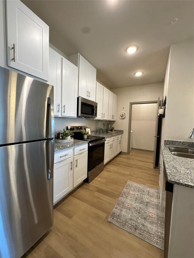 Building Photo - 691 Union Chapel Rd