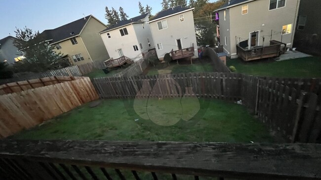 Building Photo - Townhouse- Available Now-  Brand New Carpet & Freshly Painted