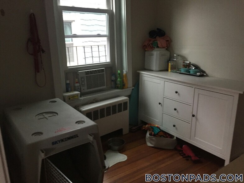 Building Photo - 435 Hanover St