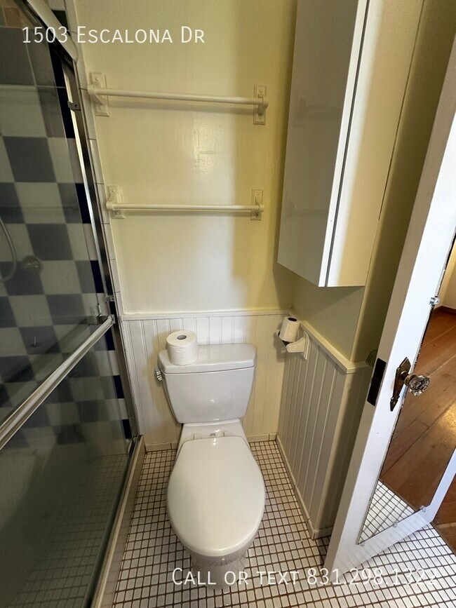 Building Photo - west side charm with garage