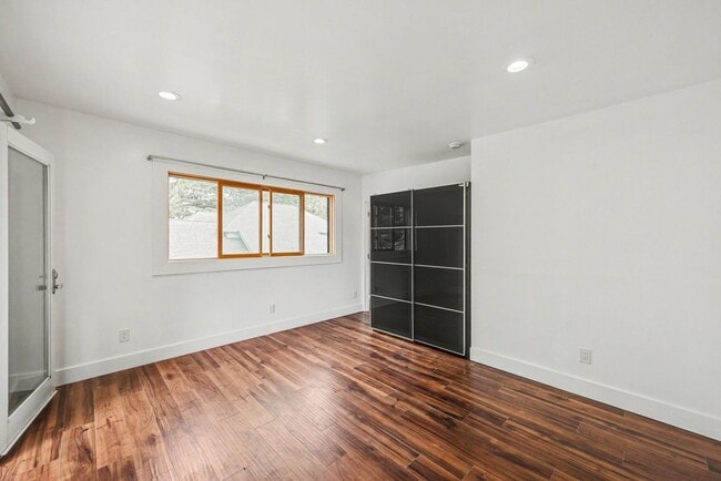 Building Photo - 9451 36th Ave SW