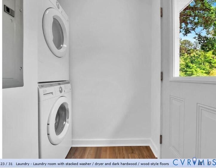 Building Photo - 11215 Thorncroft Dr