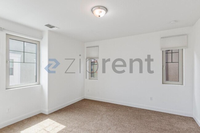 Building Photo - 2954 Worthing Common