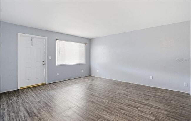 Building Photo - 5991 Fairfield Ave S