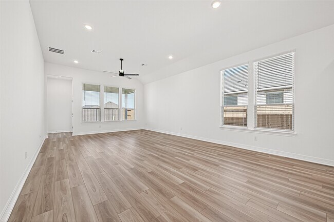 Building Photo - 5210 Hazel Vis Ln