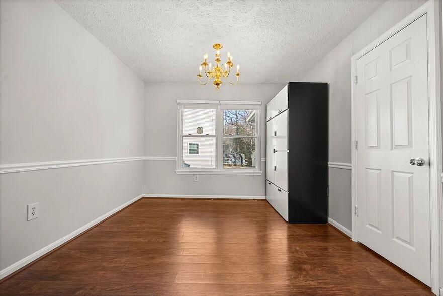 Building Photo - 4001 Bittern Ct