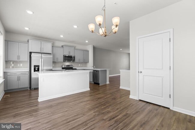 Building Photo - 7980 Patterson Wy