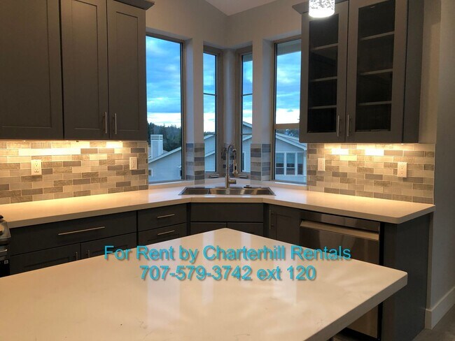 Building Photo - Beautiful, brand new, Fountaingrove home in convenient location near Keysight, Medtronic, Fountai...