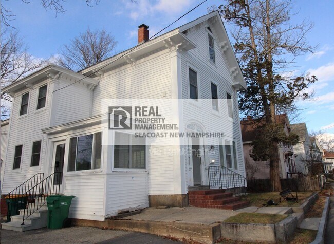 Building Photo - 11 Glen St