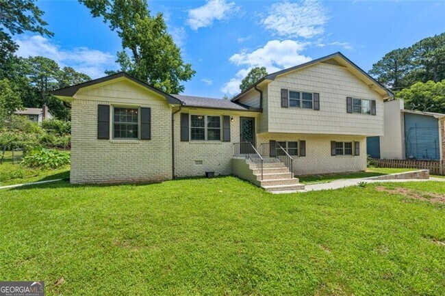 Primary Photo - 498 Cole Dr SW