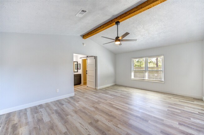 Building Photo - 235 E Castle Harbour Dr