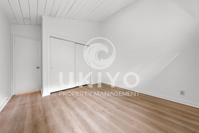 Building Photo - 8655 Skyline Blvd