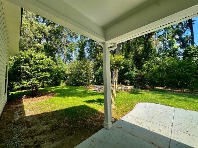 Building Photo - Spacious 4-Bedroom Gem in Sought-After Brookfield | Over 2,000 Sq Ft + Smart Features