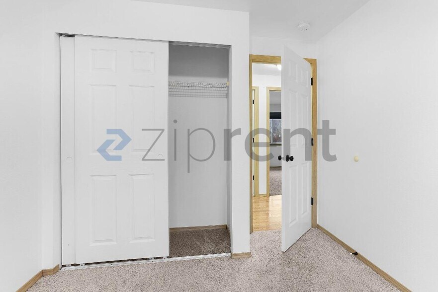 Building Photo - 1715 Gohr Rd