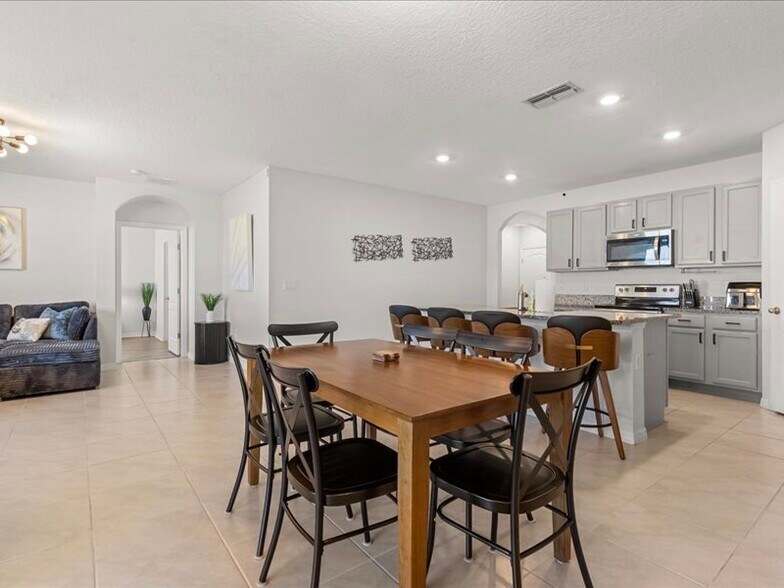 Building Photo - 2796 Grandbury Grove Rd