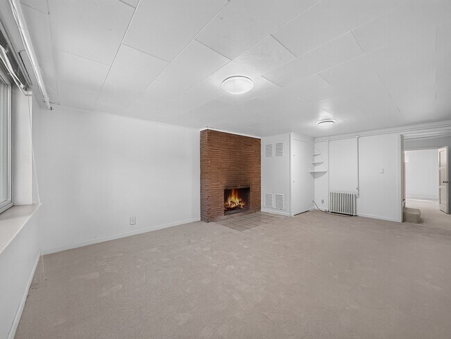 Building Photo - 3535 S 126th St