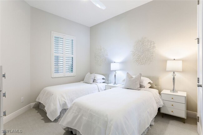 Building Photo - 8986 St Lucia Dr