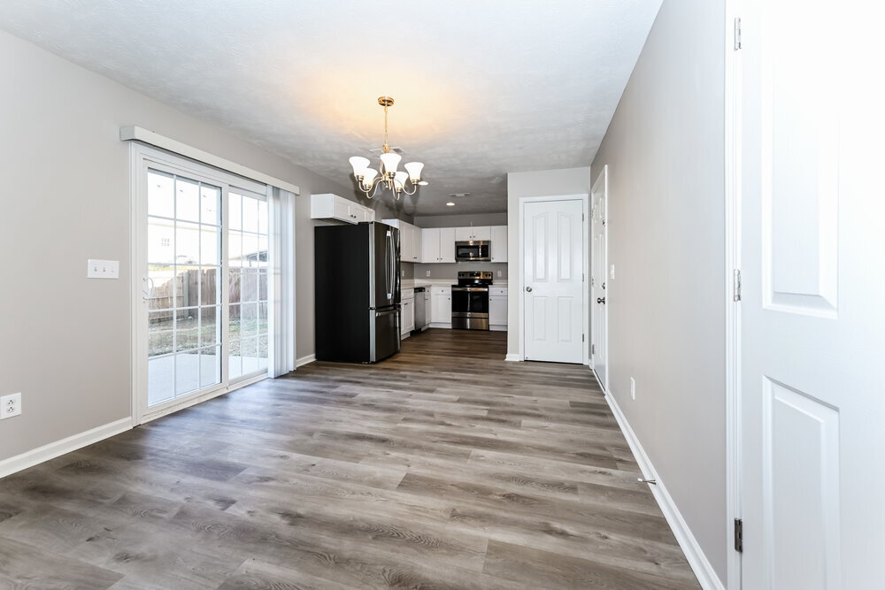 Building Photo - 336 Sarna Dr