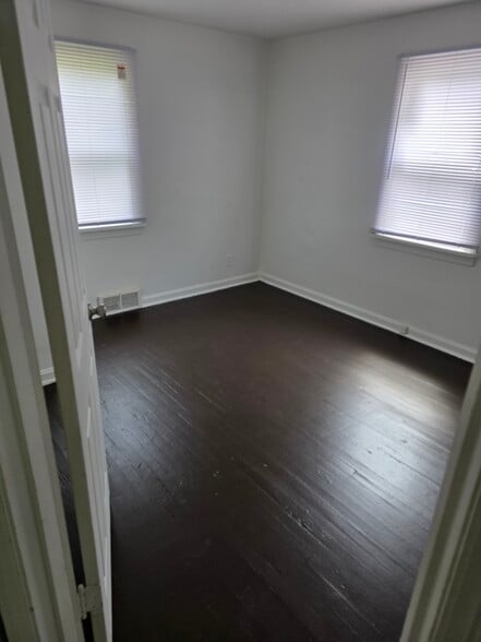 Bedroom 1 - 1830 Ferguson Ave