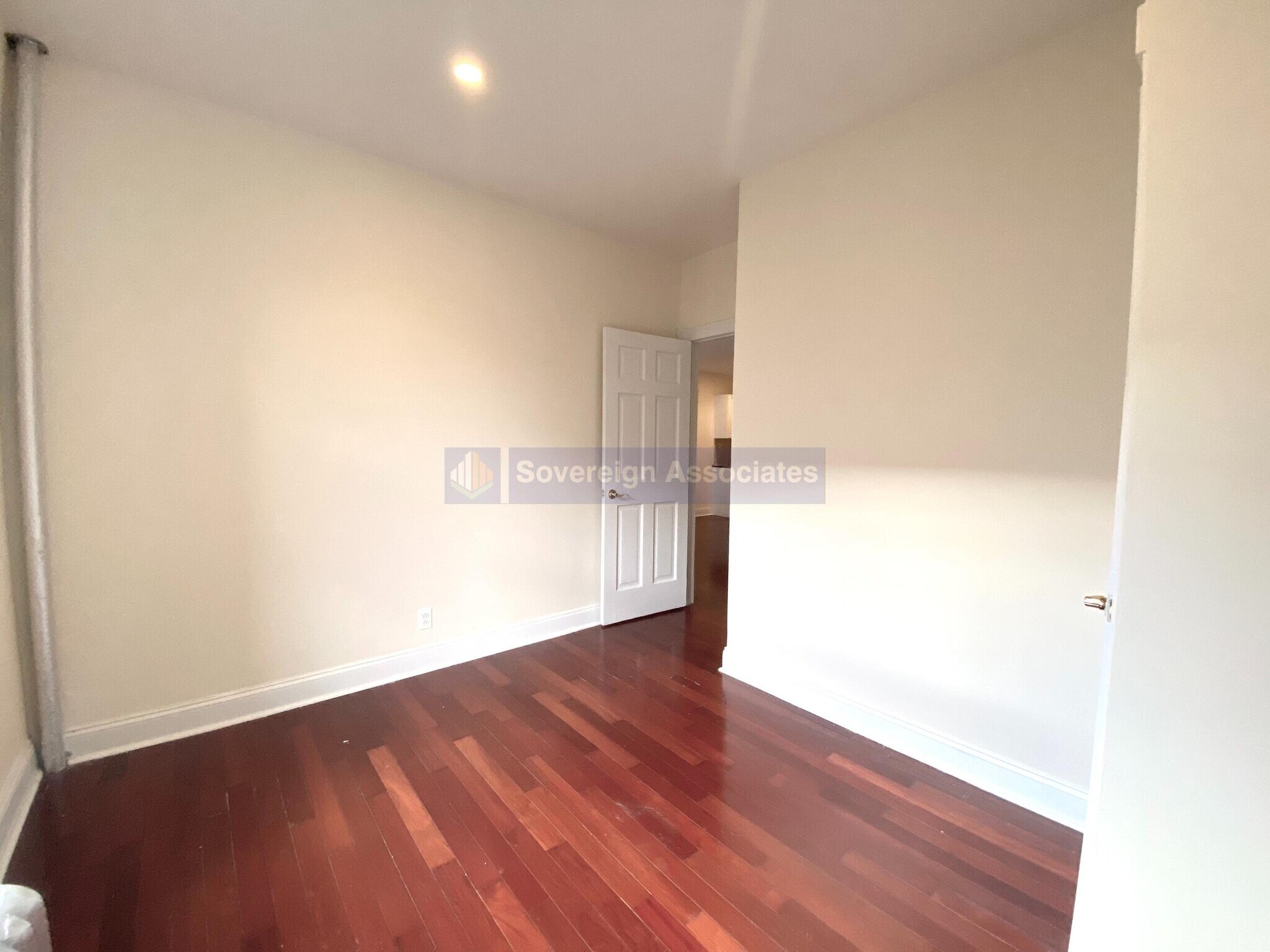 Building Photo - 20 Magaw Pl