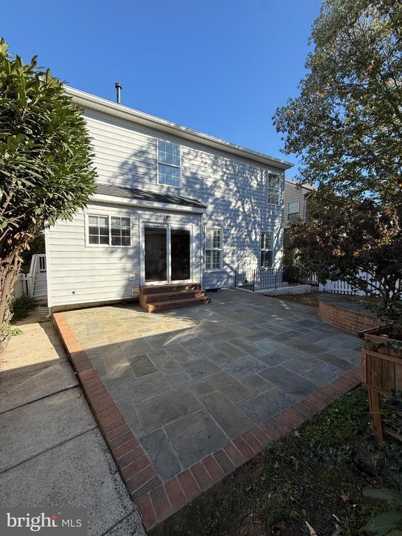 Building Photo - 20453 Charter Oak Dr