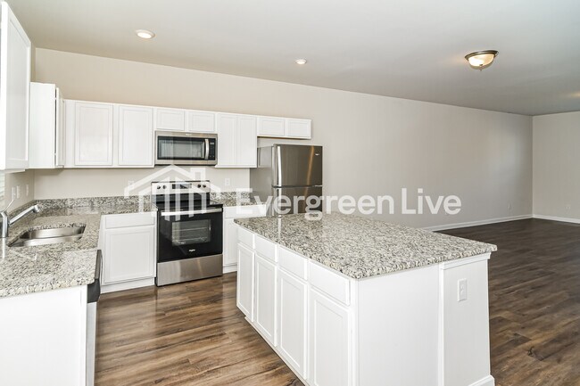 Building Photo - 930 Hamilton Cross Dr