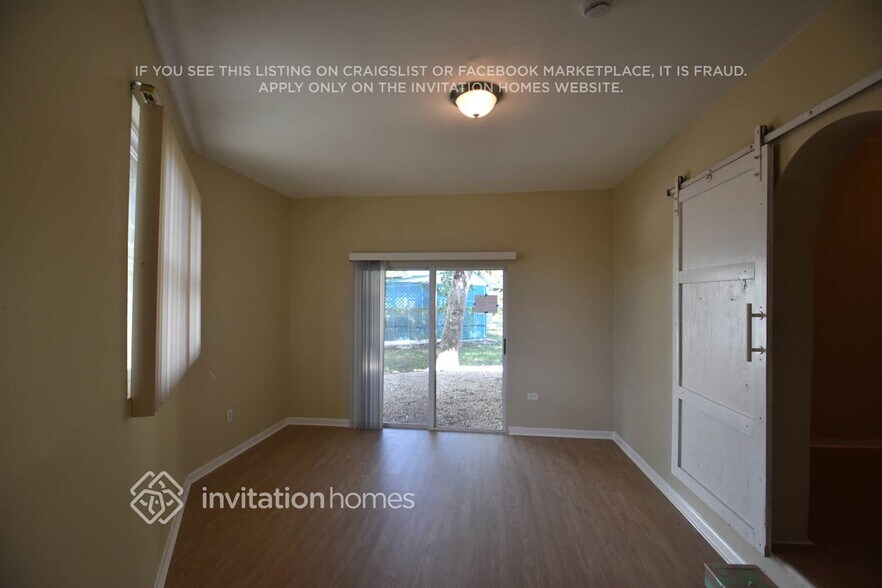 Building Photo - 3317 SW 15th Ct