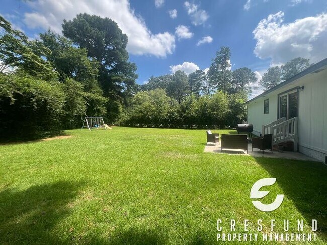Building Photo - Conveniently Located Close to Cape Fear Va...