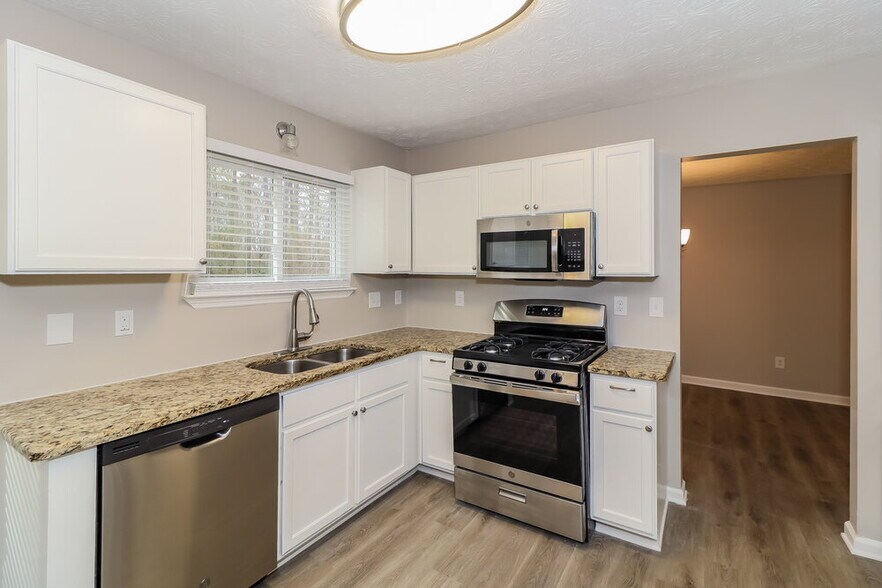 Building Photo - 4067 Keheley Glen Dr