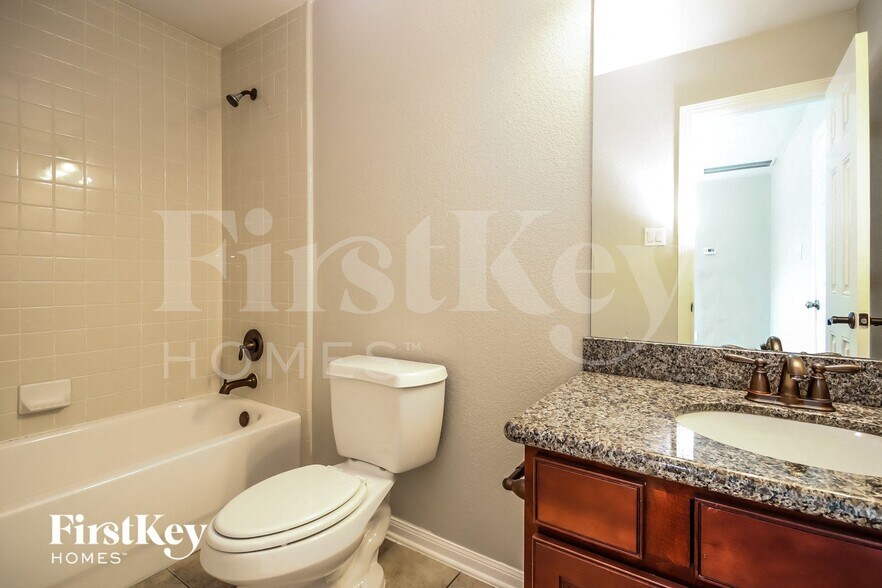 Building Photo - 10738 Clearview Villa Pl