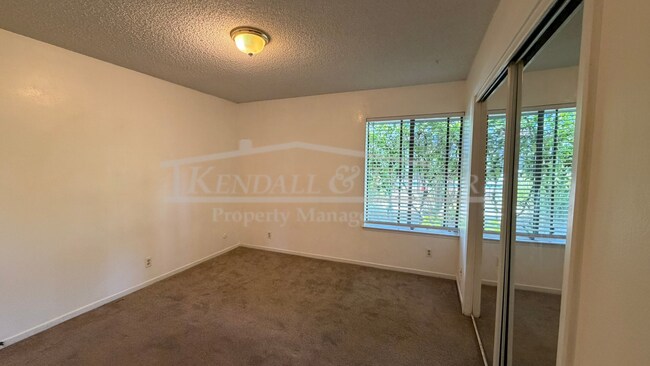 Building Photo - 2 Bedroom Condo In The Villas Of Capitola!