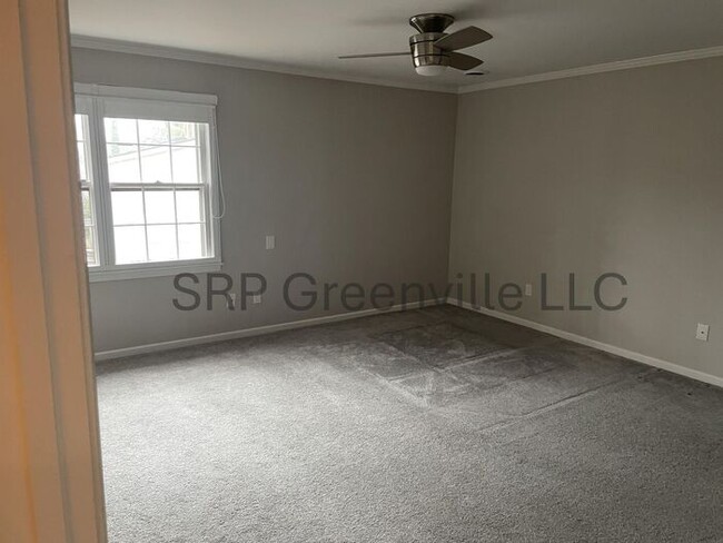 Building Photo - Coming Soon!! Remodeled, Adorable Downtown...