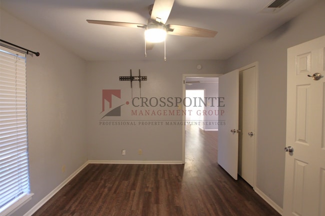 Building Photo - Tour Today! Adorable 3 Bedroom 2 Bath Home...